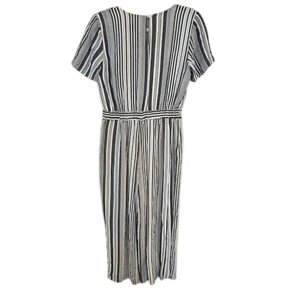 Sadie & Sage V-neck Black and White Striped Lined Jumpsuit, size Small - Picture 5 of 7